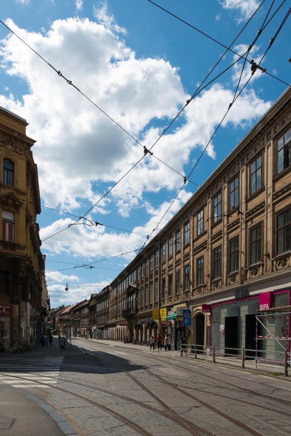 Smile&Love Republic Zagreb Center Экстерьер фото